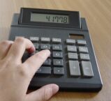 esempio di calcolatrice con tasti e caratteri grandi