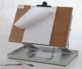 esempio di leggio regolabile in altezza ed inclinazione