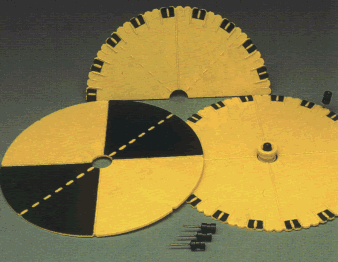 esempio di goniometri con indicazioni tattili e visive per nonvedenti e ipovedenti 