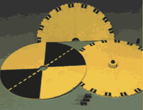 esempio di goniometri con indicazioni tattili e visive per nonvedenti e ipovedenti 